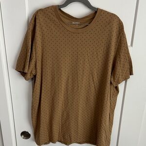 Old Navy Men's Tan Patterned Tee